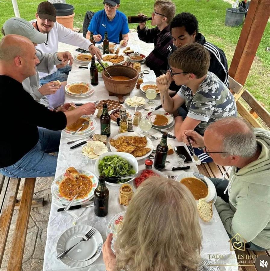 Maison d'hôtes Gazdinstvo Tadic à Nikšić Extérieur photo